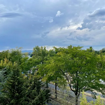 Apartment River Main I Taunus View I Workplace I Kitchen *