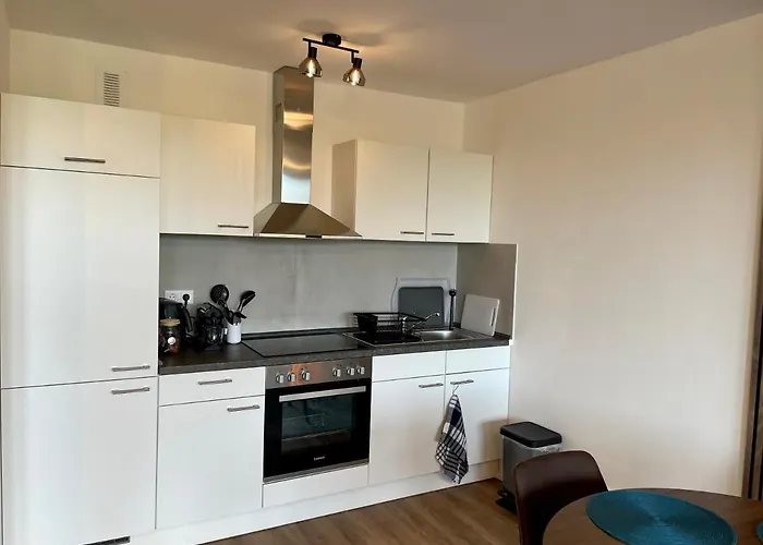 River Main I Taunus View I Workplace I Kitchen Apartamento