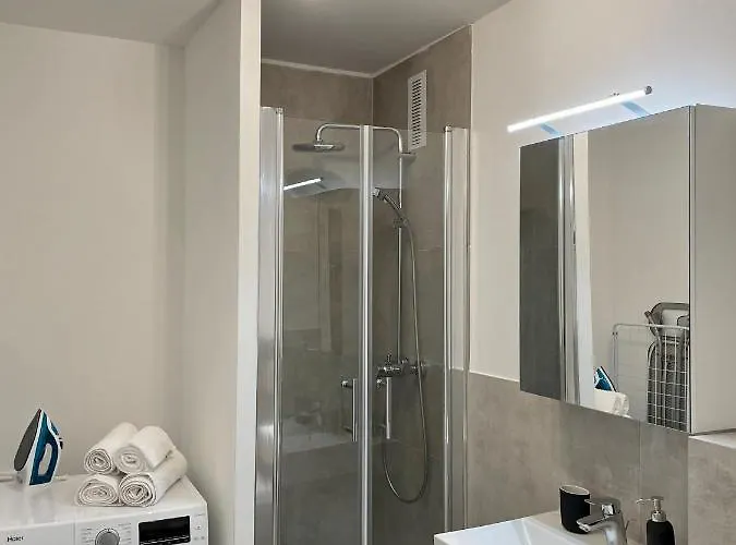 Apartamento River Main I Taunus View I Workplace I Kitchen Offenbach am Main