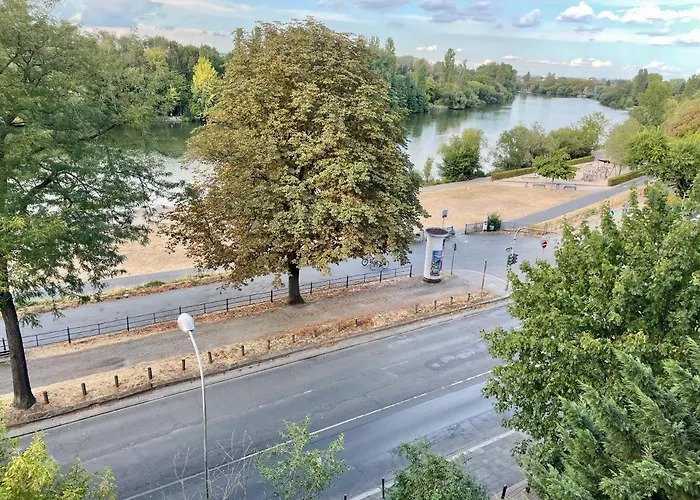 Apartamento River Main I Taunus View I Workplace I Kitchen